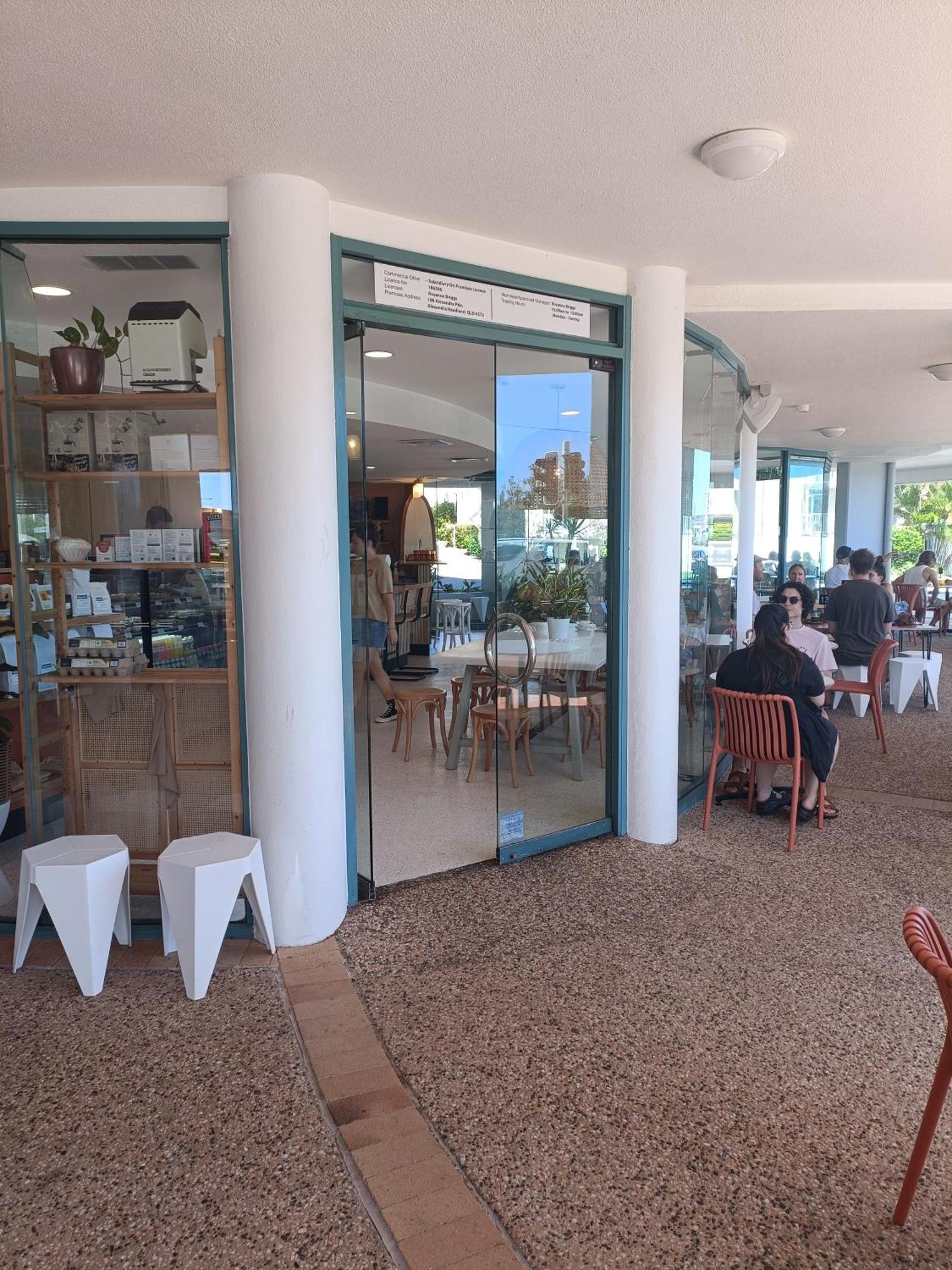Grand Palais Beachside Resort Alexandra Headland Exterior foto