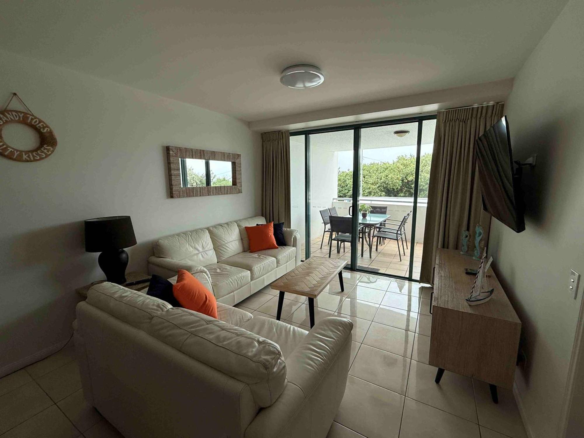 Grand Palais Beachside Resort Alexandra Headland Exterior foto