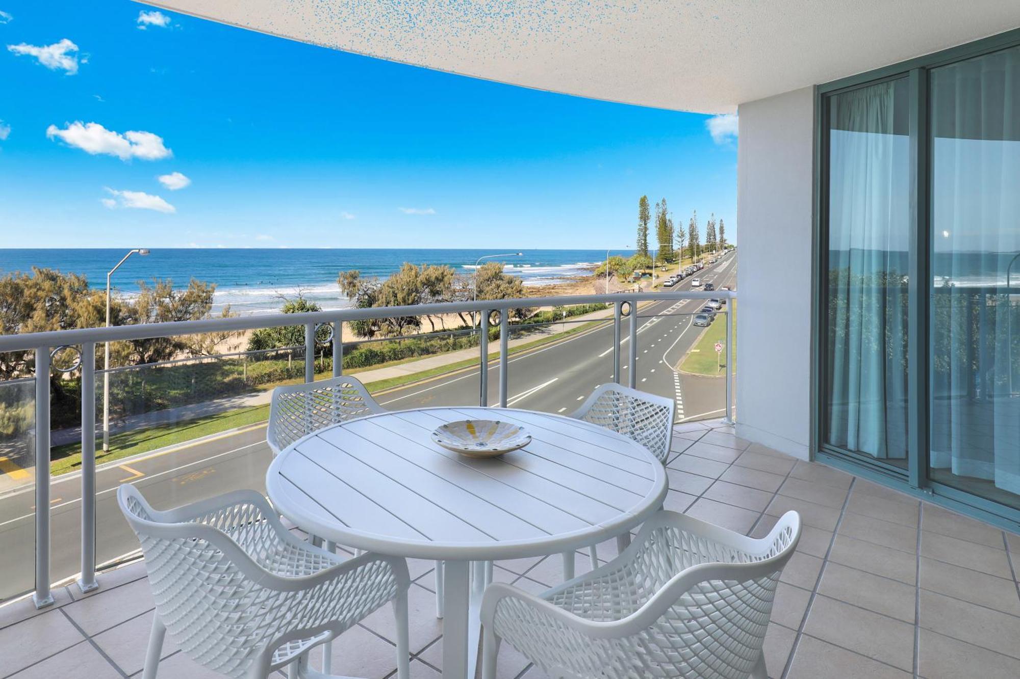 Grand Palais Beachside Resort Alexandra Headland Exterior foto
